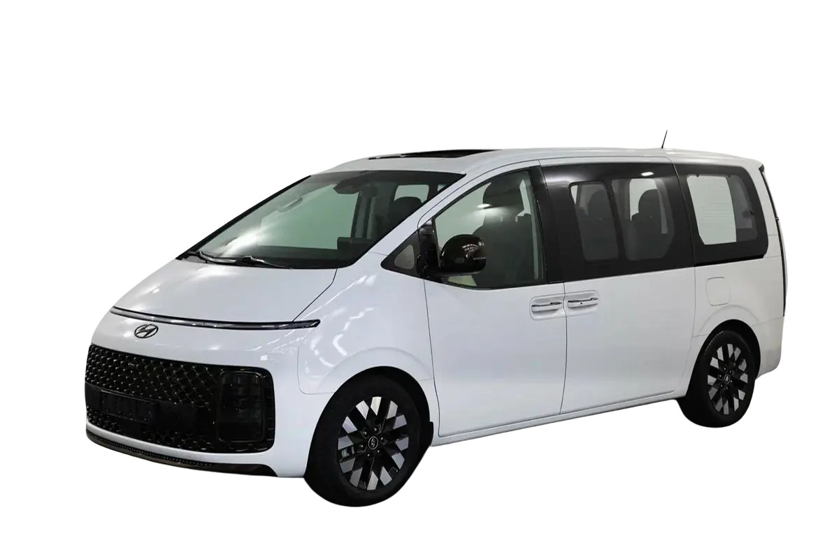 هيونداي ستاريا بنزين 9 راكب